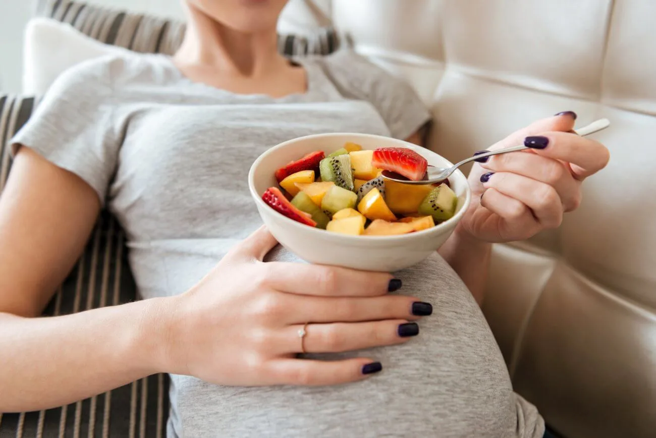 Najzdrowsze owoce w ciąży – naturalne źródło witamin i minerałów